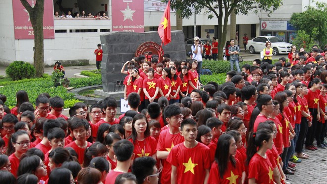 Thầy trò Ngoại thương hướng về biển đảo quê hương - ảnh 4